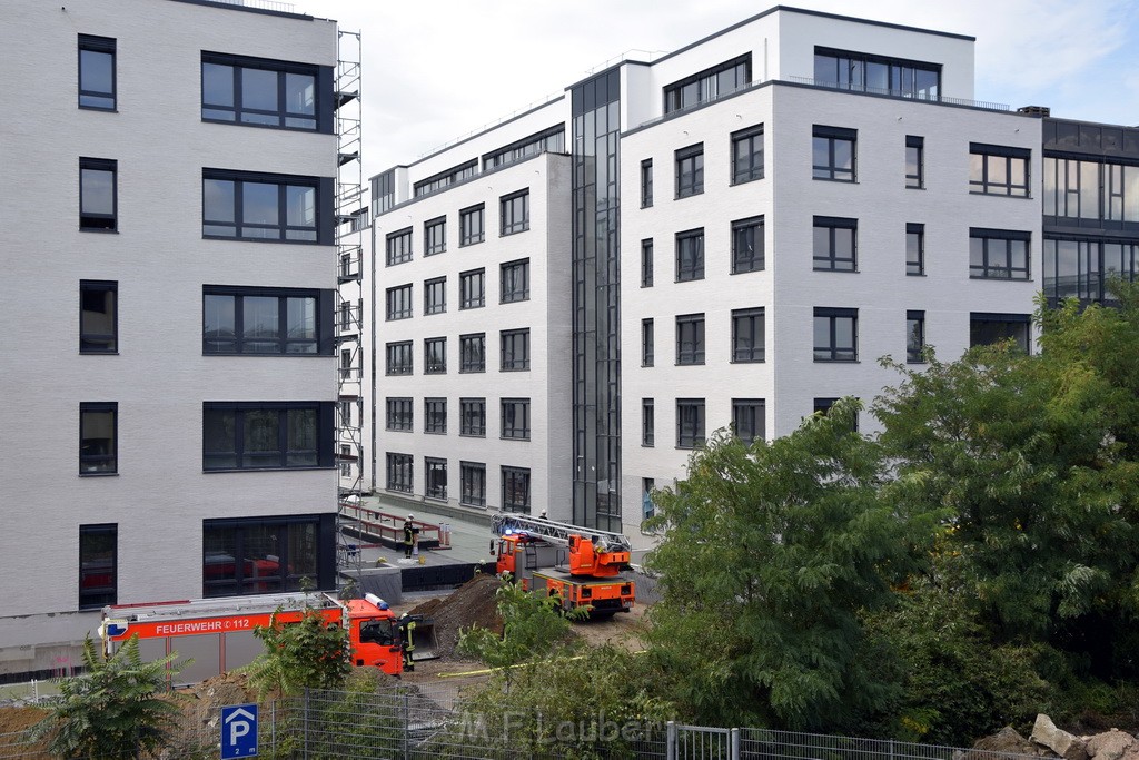 Fassadenfeuer Baustelle Koeln Kalk Dillenburgerstr P38.JPG - Miklos Laubert